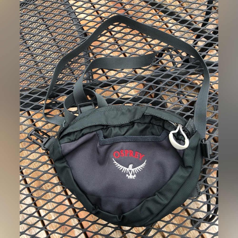 OSPREY Grab Bag in “Shadow Gray” Unisex EUC